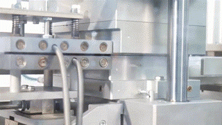 thermoforming of deep blisters on a packaging machine